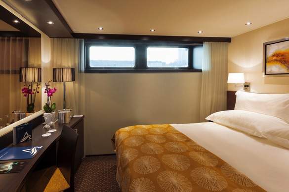 Avalon Waterways, Avalon Imagery II Deluxe Stateroom 0.jpg